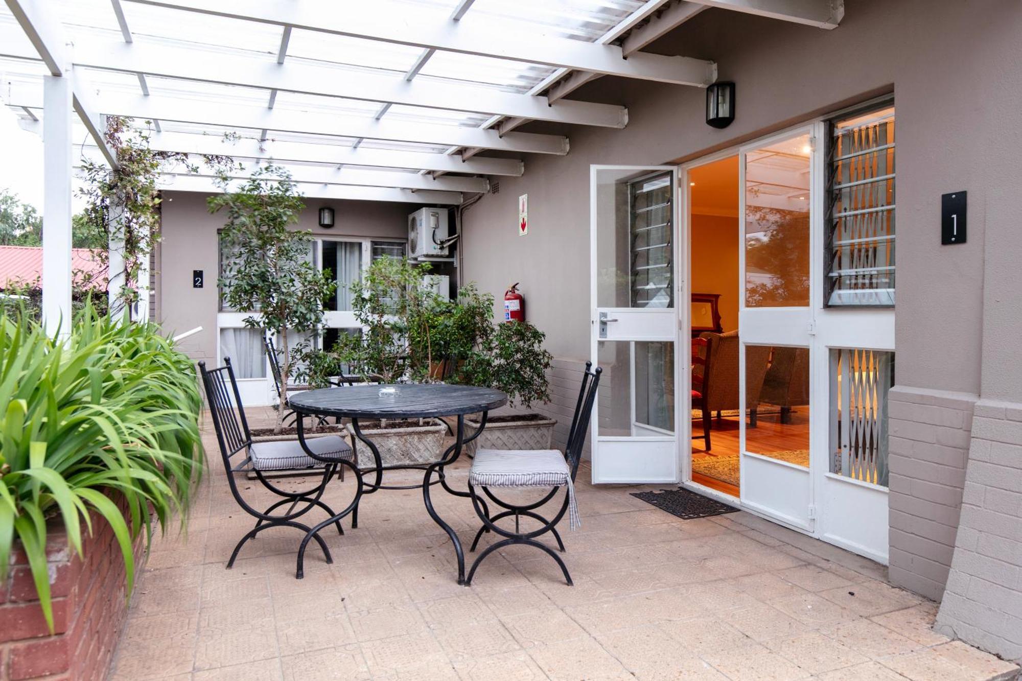 Murray Street 137 Guesthouse Pretoria Ngoại thất bức ảnh
