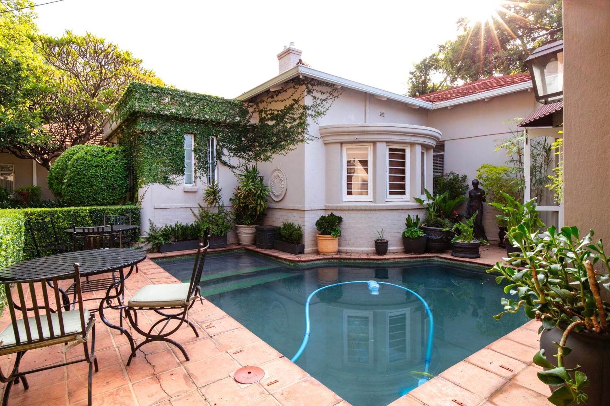 Murray Street 137 Guesthouse Pretoria Ngoại thất bức ảnh